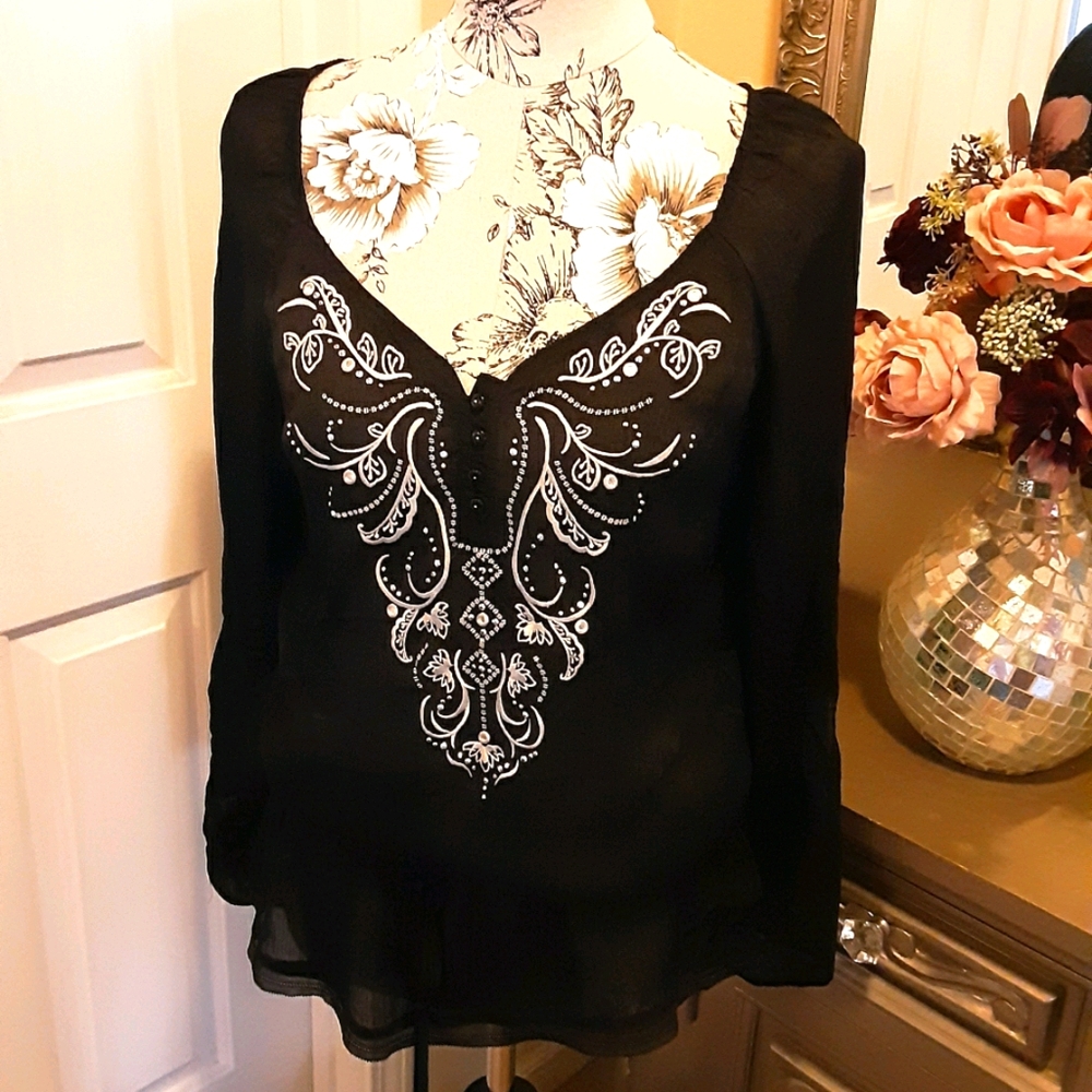 🖤White House | Black Market Top
